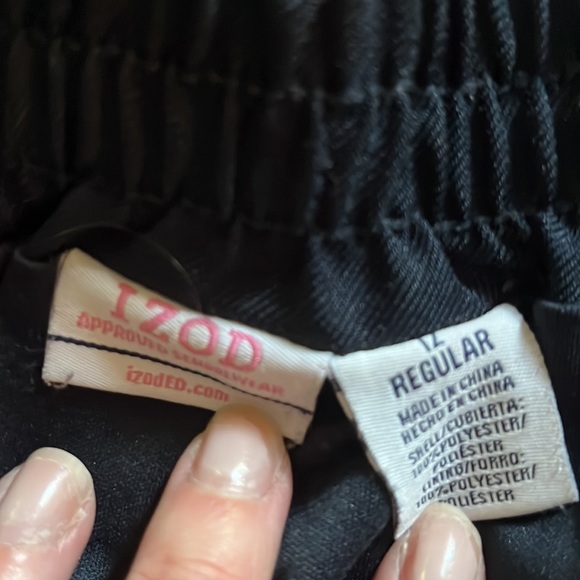 2 Girls Izod Uniform Skirts - Picture 3 of 5